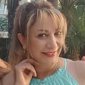 Meet your Posher, Nadia